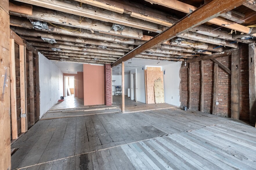 57 N Front St, Kingston, NY à vendre - Photo de l’immeuble – Image 3 sur 20