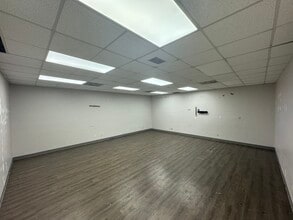1301 Seminole Blvd, Largo, FL à louer Photo intérieure– Image 1 sur 1