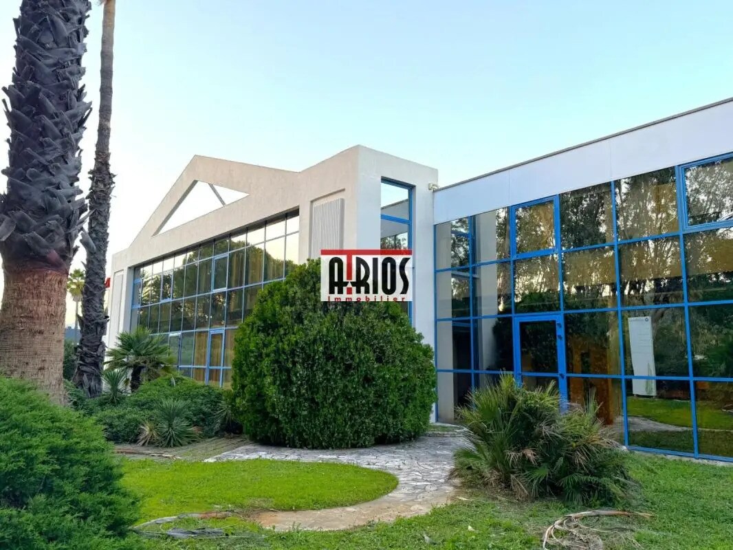 Bureau dans Hyères à louer Photo de l’immeuble– Image 1 sur 31