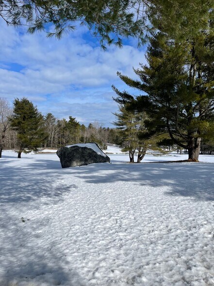 93 McLellan Rd, Gorham, ME à vendre - Photo de l’immeuble – Image 3 sur 5