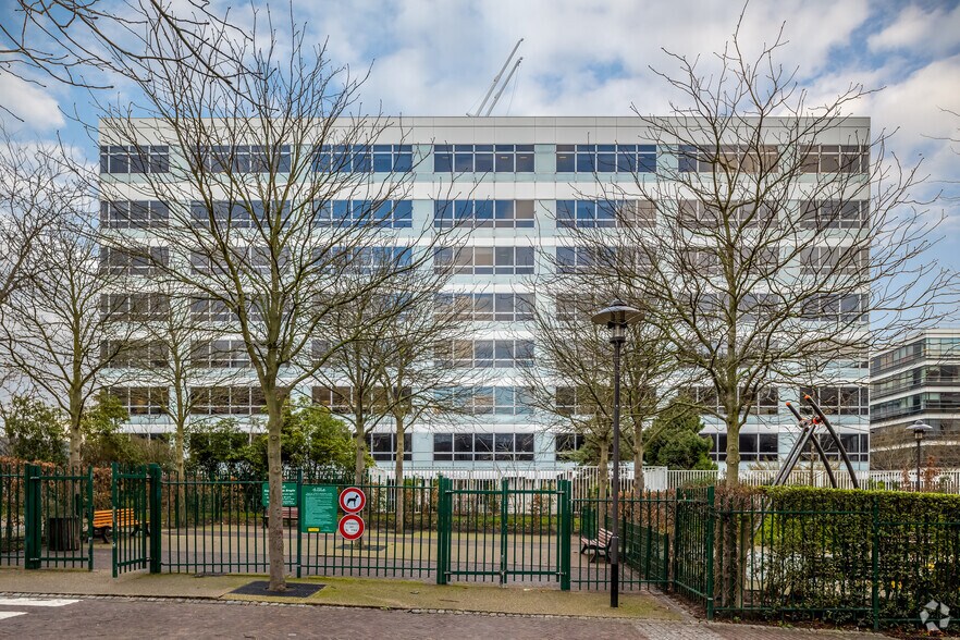 Bureau dans Rueil-Malmaison à louer - Photo principale – Image 1 sur 10