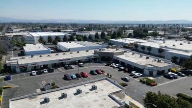 5461-5495 Holt Blvd, Montclair, CA à louer - Vidéo sur l’annonce professionnelle 