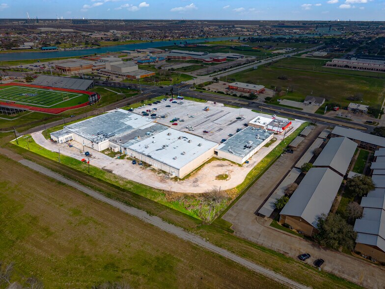 301-327 S Brazosport blvd, Freeport, TX à louer - Autre – Image 3 sur 6