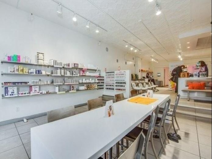 497 Bloor St W, Toronto, ON à louer - Photo intérieure – Image 3 sur 12
