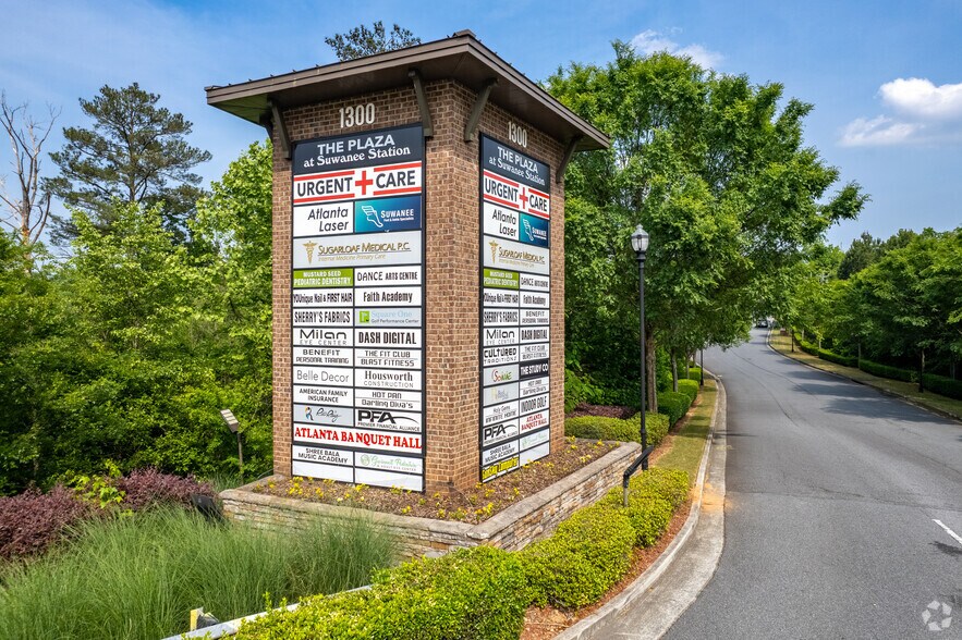 1300 Peachtree Industrial Blvd, Suwanee, GA à vendre - Photo de l’immeuble – Image 1 sur 1