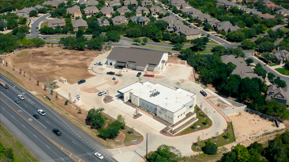 5029 Vail Dv, Bee Cave, TX à vendre - Photo de l’immeuble – Image 3 sur 8