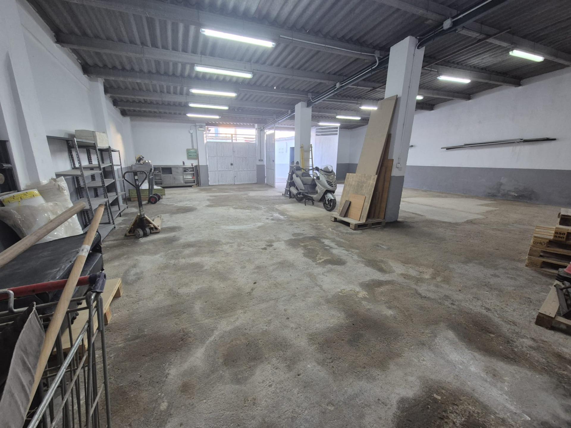 Industriel/Logistique dans Llíria, Valencia à vendre Photo principale– Image 1 sur 19