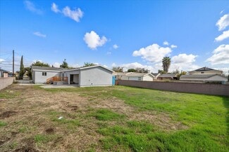 Plus de détails pour 3834 W 111th St, Inglewood, CA - Logement à vendre
