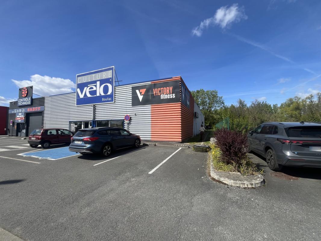 Local commercial dans Floirac à louer Photo de l’immeuble– Image 1 sur 4