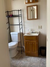 125-135 Clay St, Central Falls, RI à louer Photo intérieure– Image 1 sur 5
