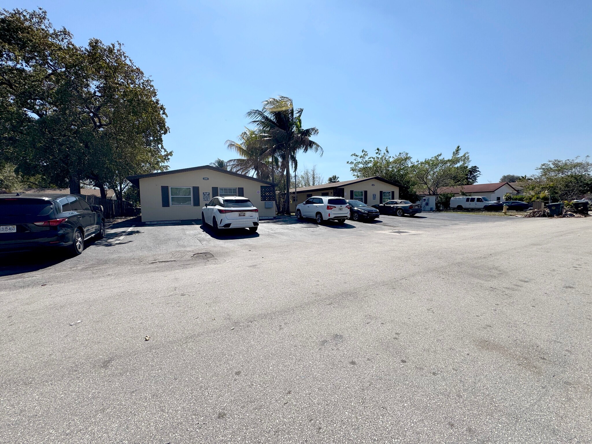 146-148 NW 40th Ct, Fort Lauderdale, FL à vendre Photo de l’immeuble– Image 1 sur 12