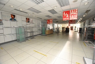 42-44 High St, Alloa à louer Photo intérieure– Image 2 sur 5