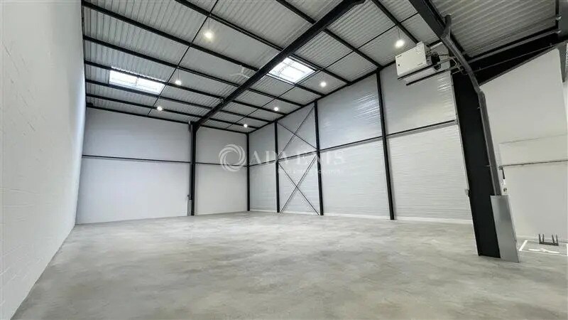 Local d’activités dans Chalifert à louer - Photo intérieure – Image 2 sur 10