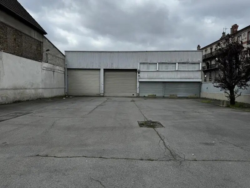 Industriel/Logistique dans Aubervilliers à louer Photo de l’immeuble– Image 1 sur 10