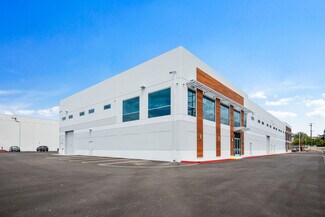 Plus de détails pour 3700 Vanowen St, Burbank, CA - Industriel/Logistique à louer
