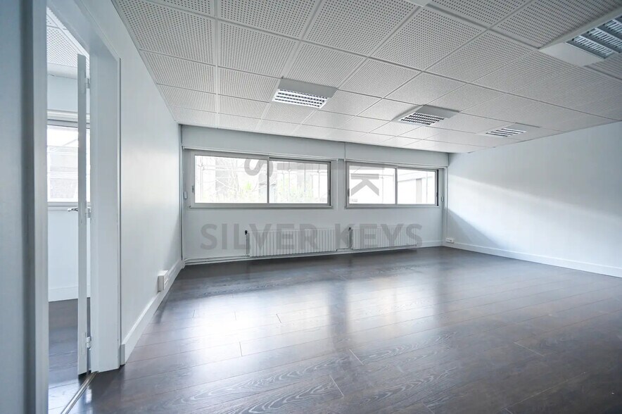 374 Rue De Vaugirard, Paris à louer - Photo de l’immeuble – Image 3 sur 16