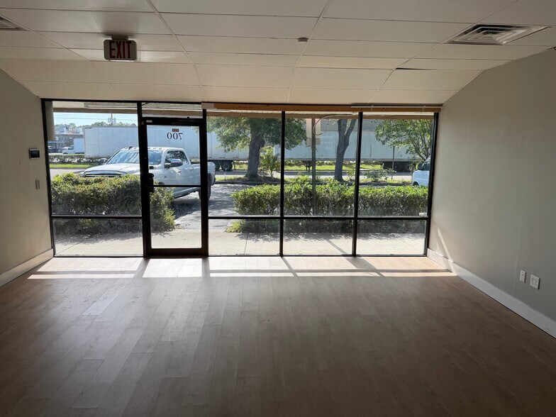 2444-2512 NE 1st Blvd, Gainesville, FL à louer - Photo de l’immeuble – Image 3 sur 19