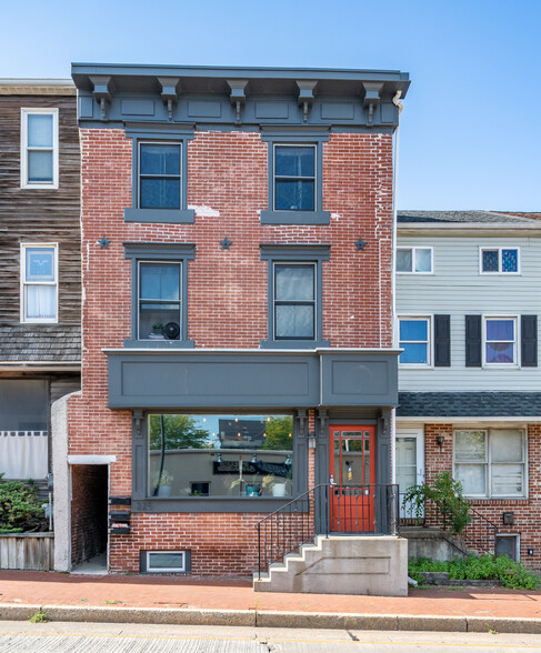 225 E Market St, West Chester, PA à louer - Photo principale – Image 1 sur 1