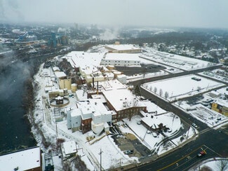 Plus de détails pour 1 River St, South Glens Falls, NY - Industriel/Logistique à vendre