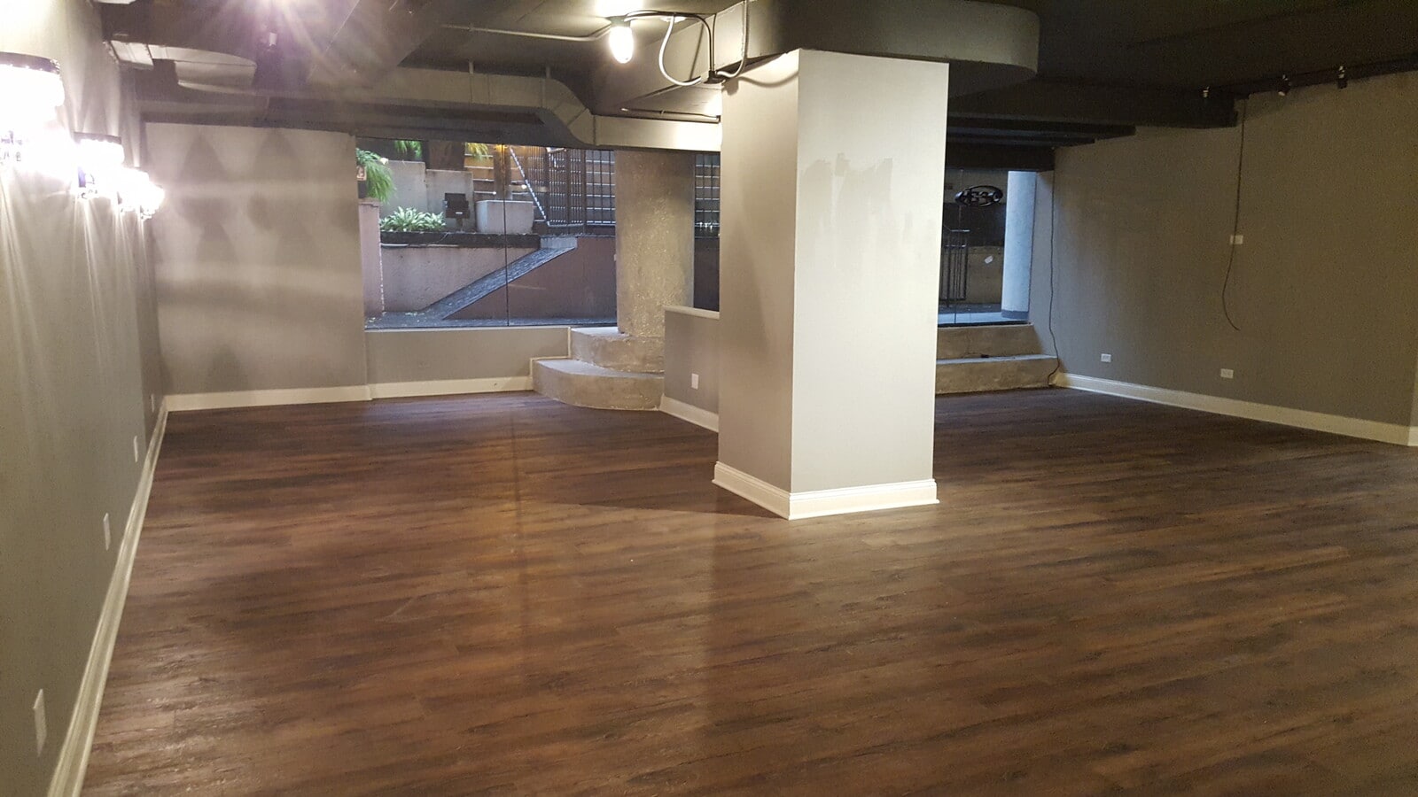 200 E Delaware Pl, Chicago, IL 60611 - Lot Retail C - - Photo intérieure - Image 2 of 7