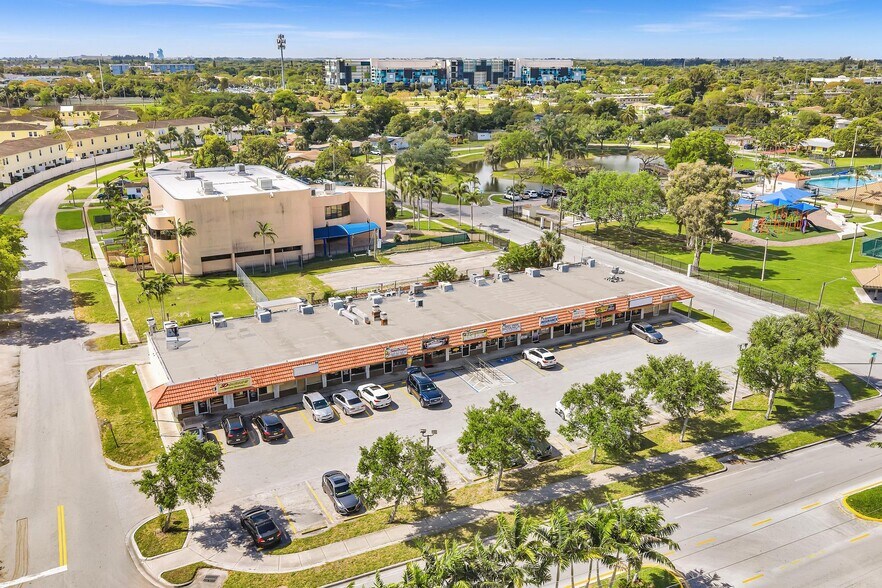 4200-4248 NW 12th St, Lauderhill, FL à vendre - Photo de l’immeuble – Image 3 sur 6