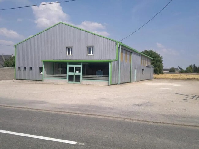 Plus de détails pour Local d’activités à vendre