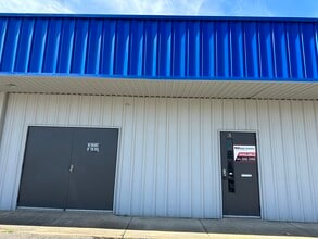 3711-3721 Lamar Ave, Memphis, TN à louer Photo de l’immeuble– Image 1 sur 14