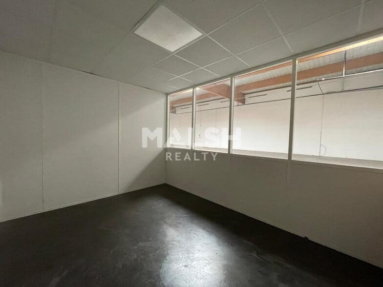 15-17 Rue Emile Zola, Décines-Charpieu à louer - Photo intérieure – Image 3 sur 7