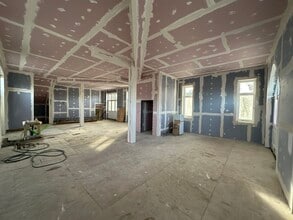 2 Grove Park Rd, Londres à louer Photo intérieure– Image 1 sur 6