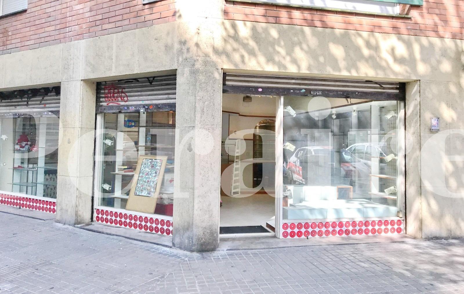 Local commercial dans Carrer De Mallorca, 67-75, Barcelone à louer Plan d’étage– Image 1 sur 6
