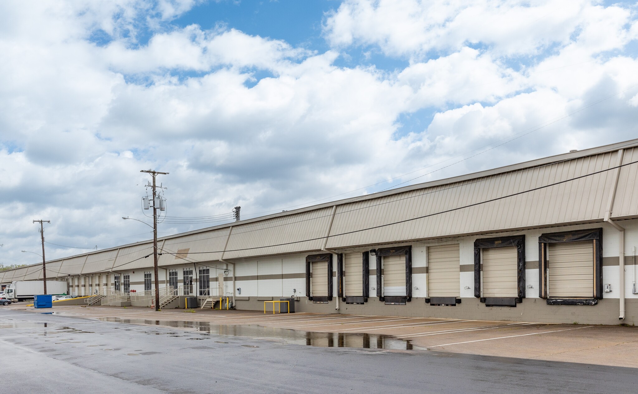 601-629 Space Park S Dr, Nashville, TN à louer Photo intérieure– Image 1 sur 6