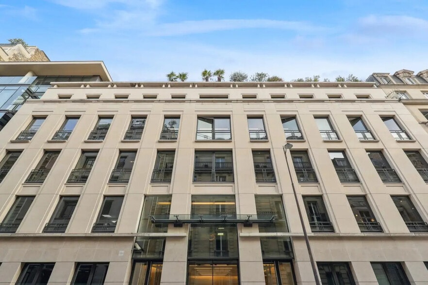 5 Rue De La Baume, Paris à louer - Photo de l’immeuble – Image 1 sur 15