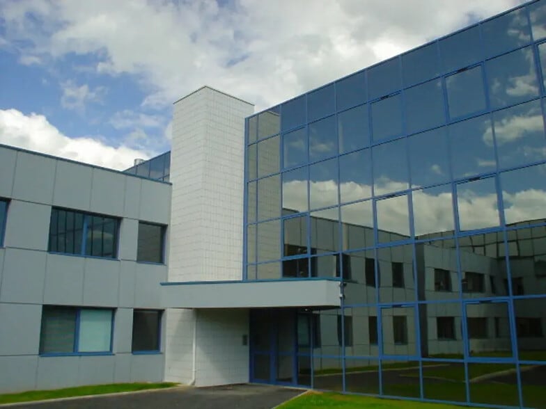 Bureau dans Hérouville-Saint-Clair à louer - Photo de l’immeuble – Image 1 sur 10