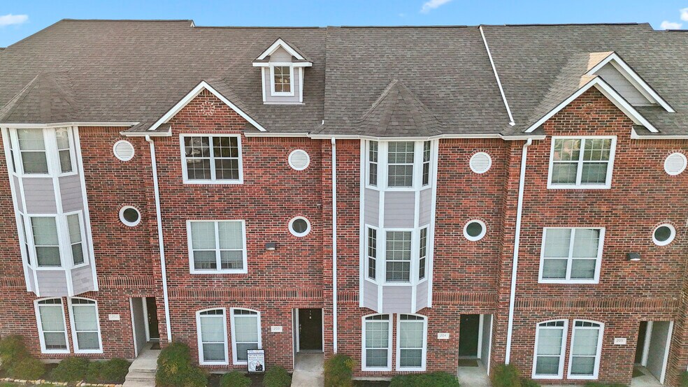 1198 Jones Butler Rd, College Station, TX à vendre - Photo de l’immeuble – Image 3 sur 23