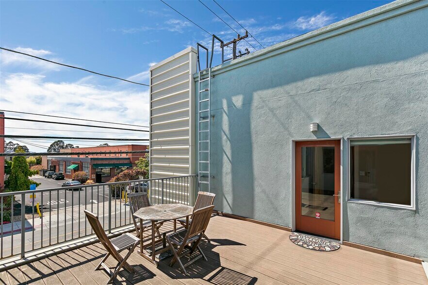 2833 7th St, Berkeley, CA à louer - Photo de l’immeuble – Image 2 sur 21