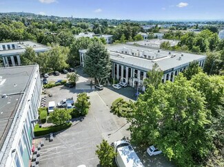 Plus de détails pour Local d'activités à louer