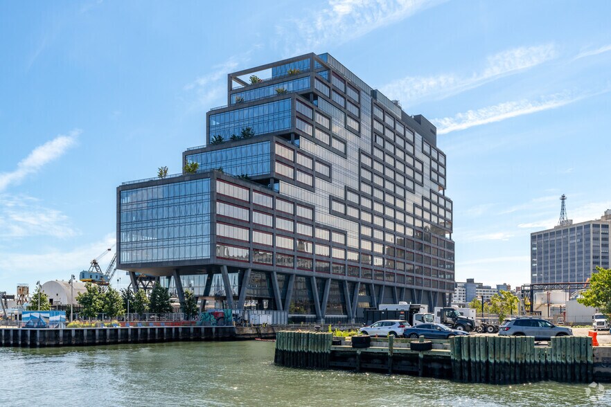 63 Flushing Ave, Brooklyn, NY à louer - Photo de l’immeuble – Image 1 sur 1