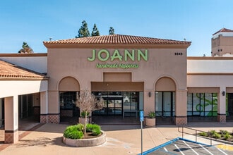 5533-5549 Philadelphia St, Chino, CA à louer Photo de l’immeuble– Image 2 sur 15