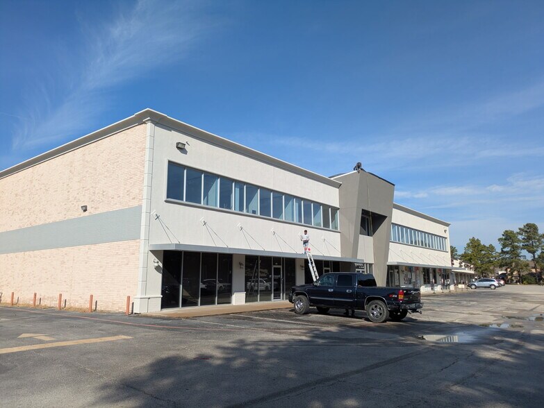16131 N Eldridge Pky, Tomball, TX à louer - Photo de l’immeuble – Image 2 sur 5
