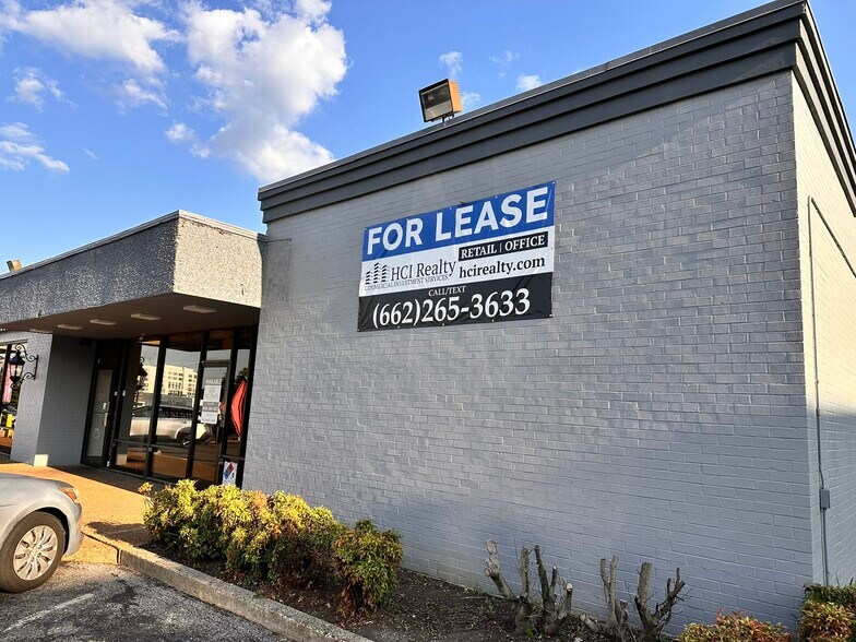 1993-1995 Union Ave, Memphis, TN à louer - Photo de l’immeuble – Image 2 sur 6