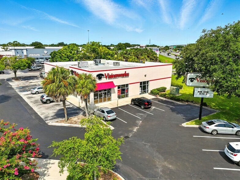 9480 Arlington Expy, Jacksonville, FL à vendre - Photo de l’immeuble – Image 2 sur 35