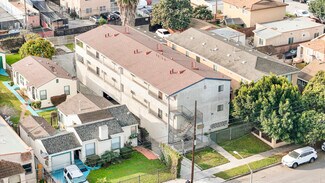 Plus de détails pour 3120 W 71st St, Los Angeles, CA - Logement à vendre