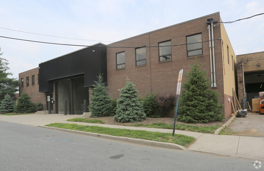 108-122 John St, Hackensack, NJ à louer - Photo de l’immeuble – Image 2 sur 13