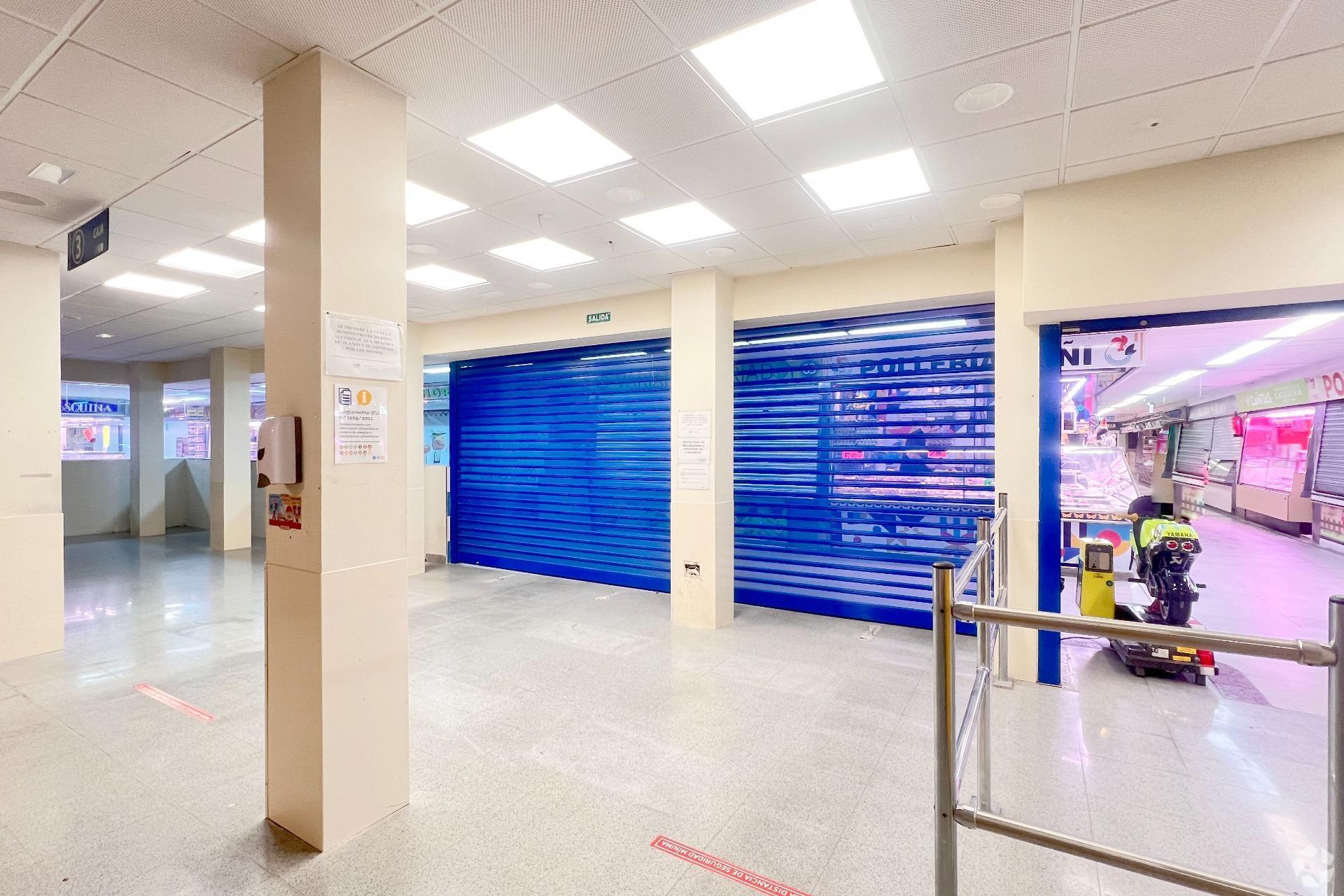 Local commercial dans Móstoles, Madrid à louer Photo intérieure– Image 1 sur 4