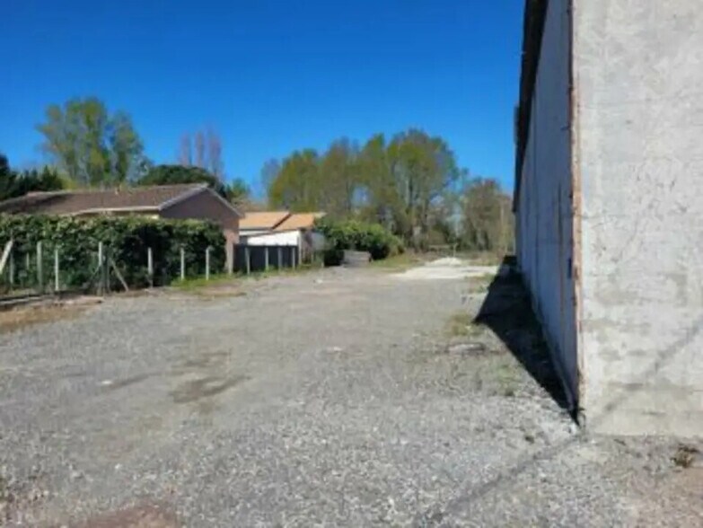 Industriel/Logistique dans Ambarès-et-Lagrave à vendre - Photo de l’immeuble – Image 2 sur 4