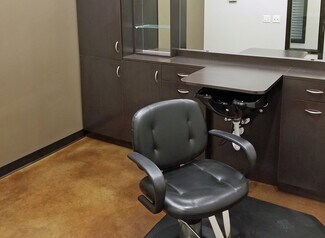 Plus de détails pour 913 Burlington Ave, Bismarck, ND - Local commercial à louer