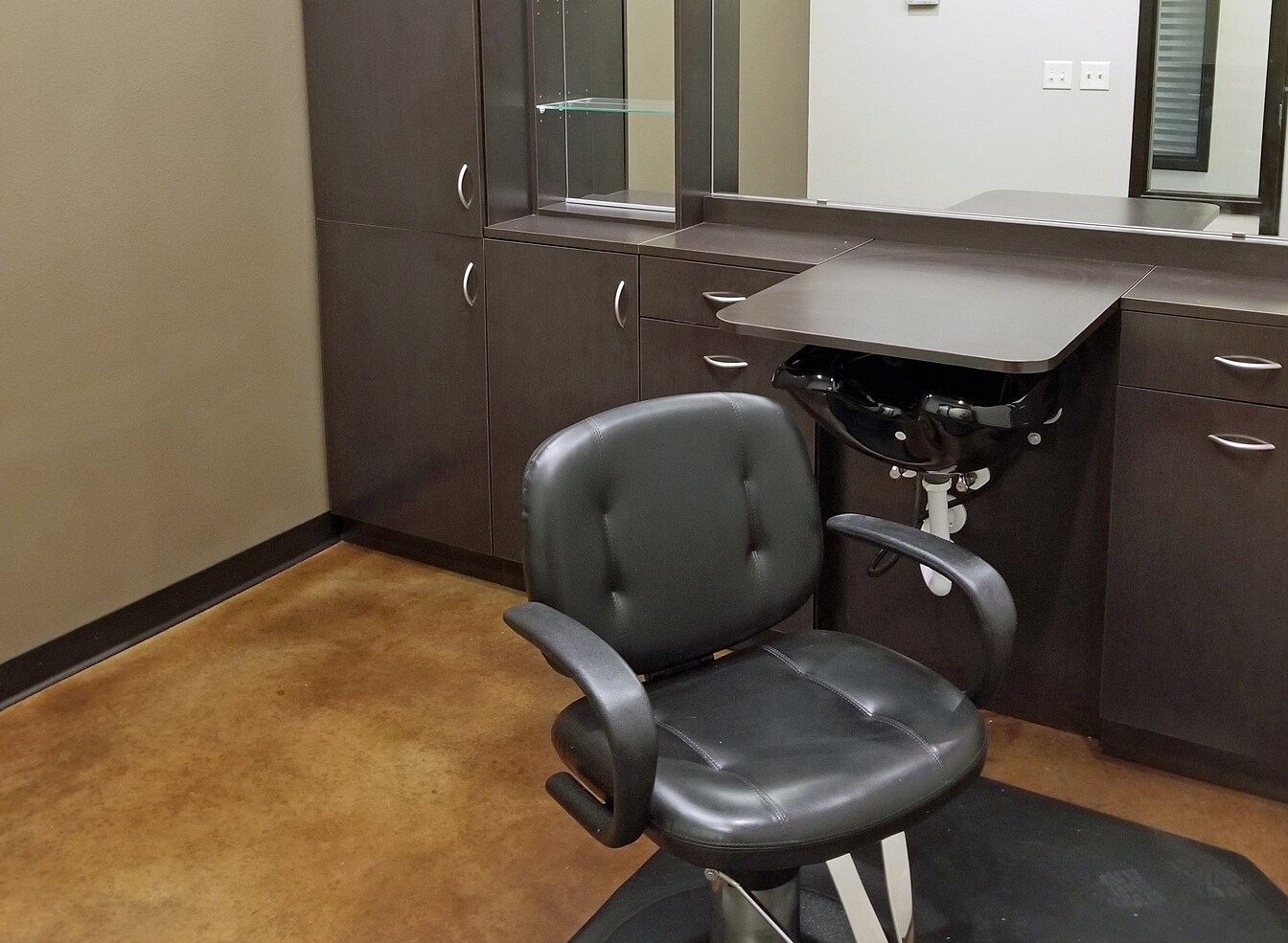 913 Burlington Ave, Bismarck, ND à louer Photo intérieure– Image 1 sur 6