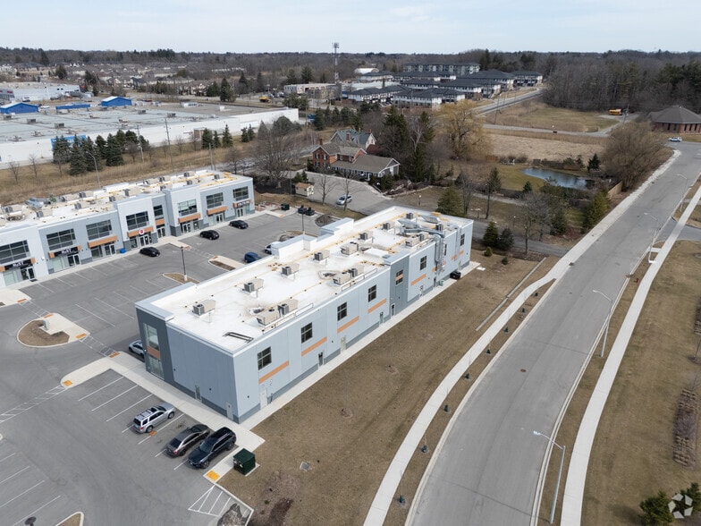 1040 Garner Rd W, Ancaster, ON à vendre - Aérien – Image 2 sur 2