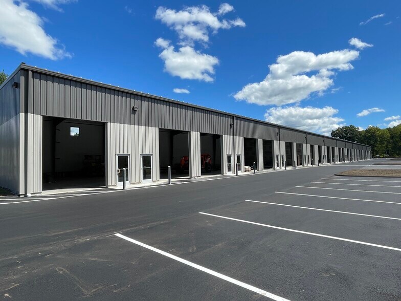 100 South Satellite Road, South Windsor, CT à louer - Photo de l’immeuble – Image 2 sur 6