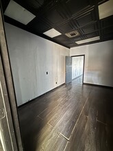 4020 W Kennedy Blvd, Tampa, FL à louer Photo intérieure– Image 2 sur 5